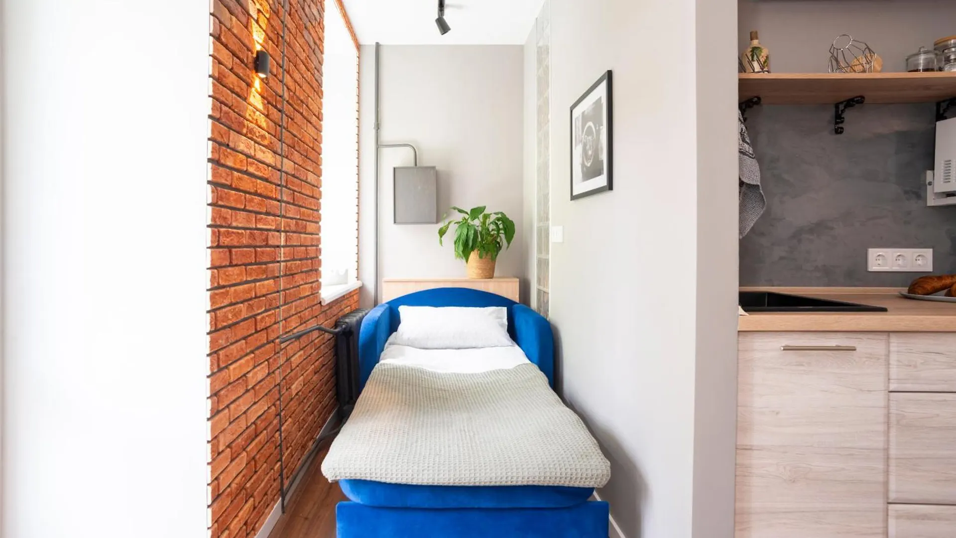 Aparthotel New Mezhygirska Str, Apartments In Historical Parts, Podil Kyiv