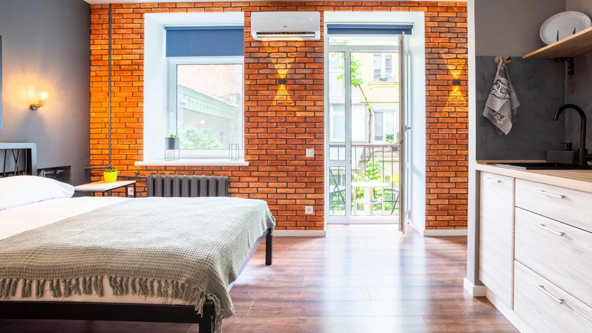 New Mezhygirska Str, Apartments In Historical Parts, Podil Kiev 0*,